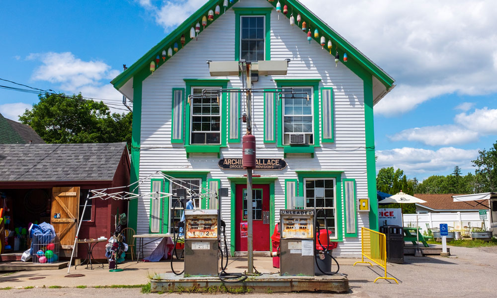 Wallace’s Market and Italian Deli in Friendship, Maine