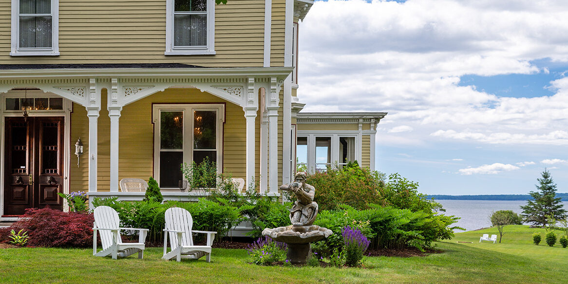 Captain Nickels Inn garden, Searsport, Maine