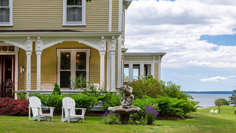 Captain Nickels Inn garden, Searsport, Maine