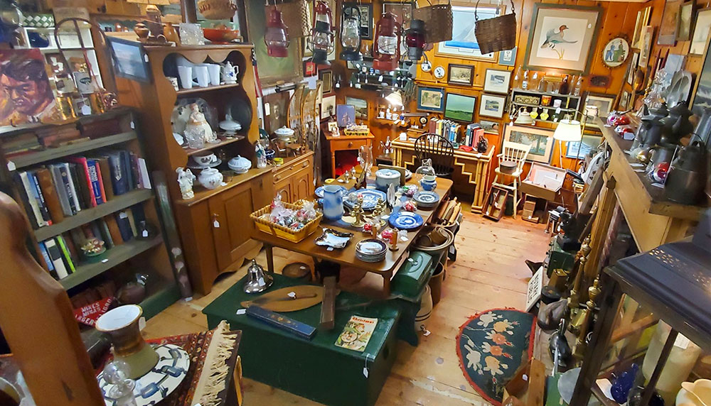 Wiscasset Antiques Mall, in Wiscasset, Maine